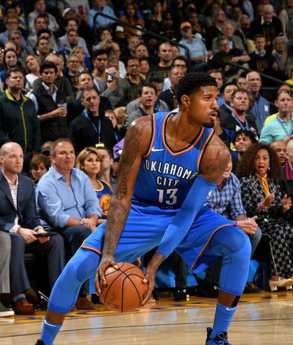 止步此轮!美媒:雷霆,爵士卷入三方交易,马尔卡宁恐将被弃_球员_本赛季