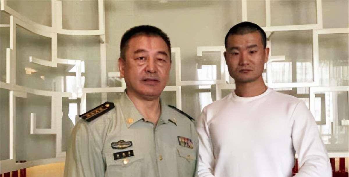 纪实陕西一小伙为赚100万酬劳,跑去伊拉克当雇佣兵,回国后怎样_白晓保