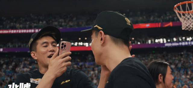 辽宁夺冠:郭艾伦向赵继伟致歉,感谢精神支柱