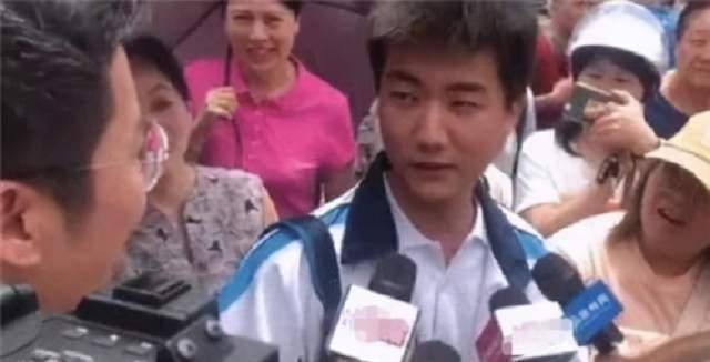 高考提前20分钟交卷,还笑称题太简单的林欢,到底考了多少分?