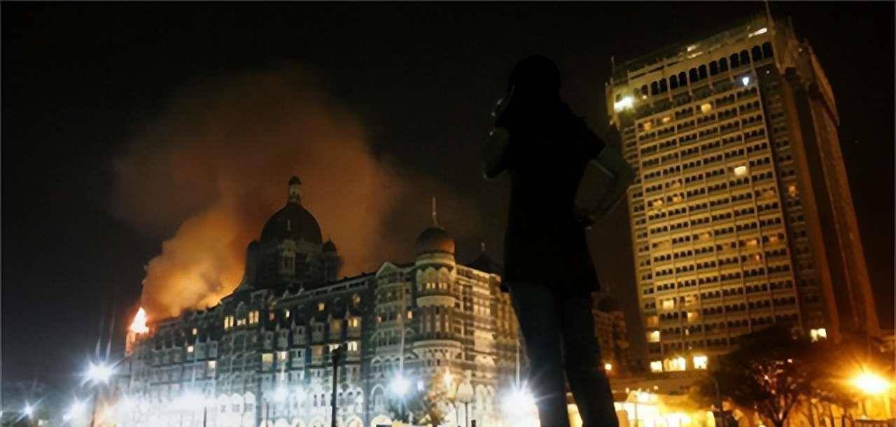 印度911事件,10名暴徒袭击孟买酒店24小时,195人死于非命