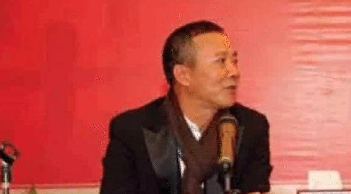 莆田系创始人詹国团:15岁贴小广告起家,90 年代就拥有百家医院