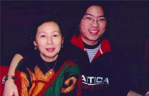 高晓松:母亲出生在德国,历经半个世纪,她才与德国养母重逢