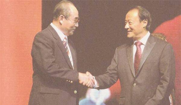 "乒坛双子星"李富荣,庄则栋:渡尽劫波兄弟在,决裂28年后和解