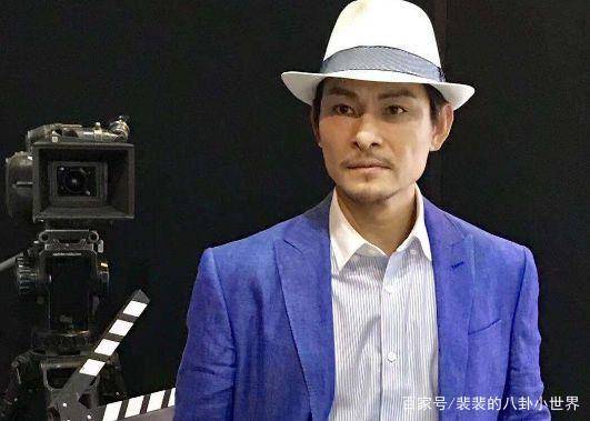 刘德华一直被大家称为天王,他也是一位全方面发展的明星,刘德华的模仿