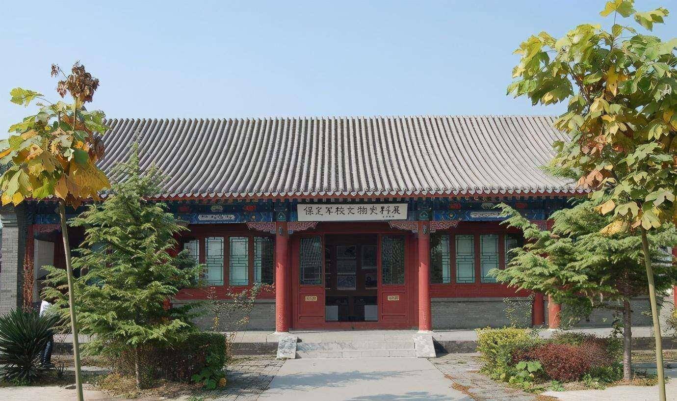 他担任的是保定陆军军官学校的校长,这也是中国的第一所正规陆军学校.