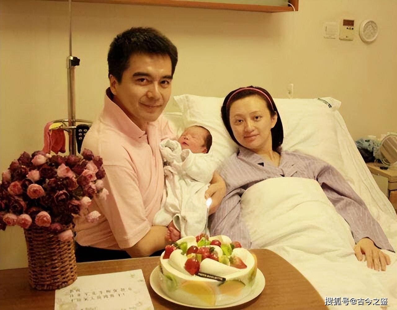 二婚的聂远,三婚的汪峰,四婚的许亚军,没赢过八婚的他!
