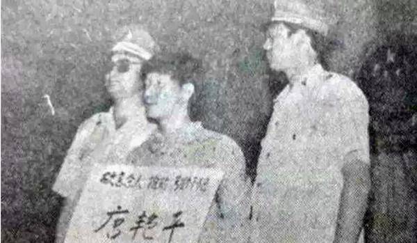 一龙一虎两位纹身男子,出狱后不走正道,疯狂杀人抢劫和强奸