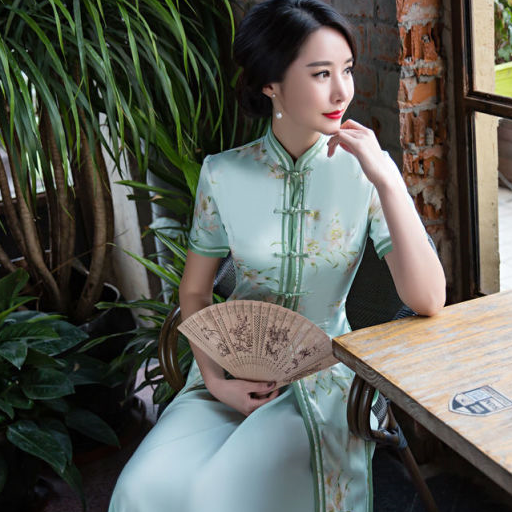 有种女人味叫"旗袍",绝美得摄人心魂,适合70后