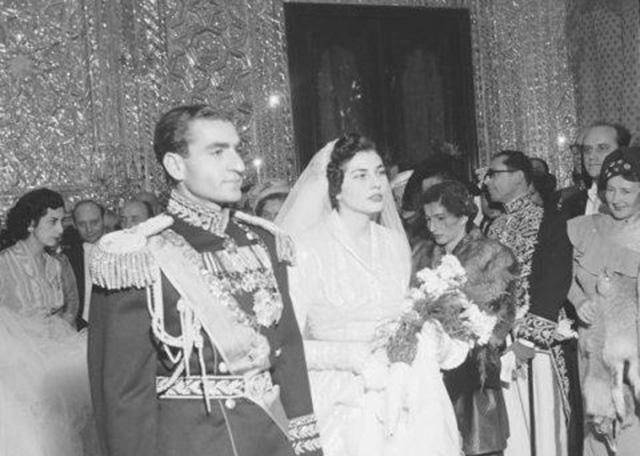 伊朗末代国王的三位王后,一个比一个漂亮,命运却一个比一个悲剧