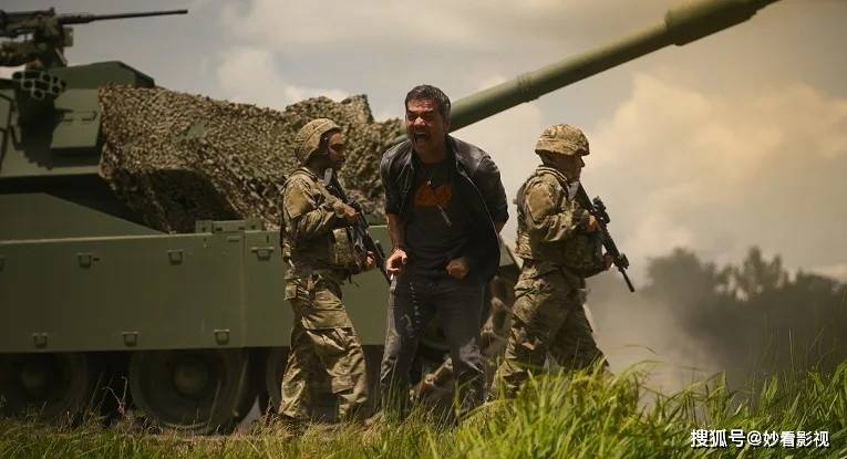 多维度现实的镜面寓言——《美国内战》