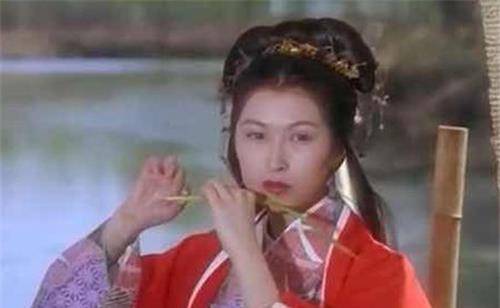 她是江湖女侠,16岁为爱嫁给60岁老头,生一儿子名满天下_苗翠花_方德