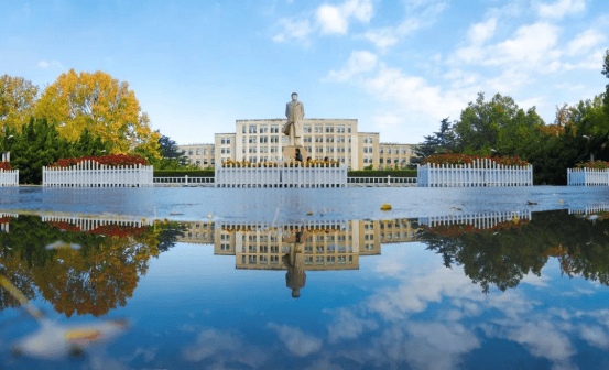 大连理工大学法学院图片