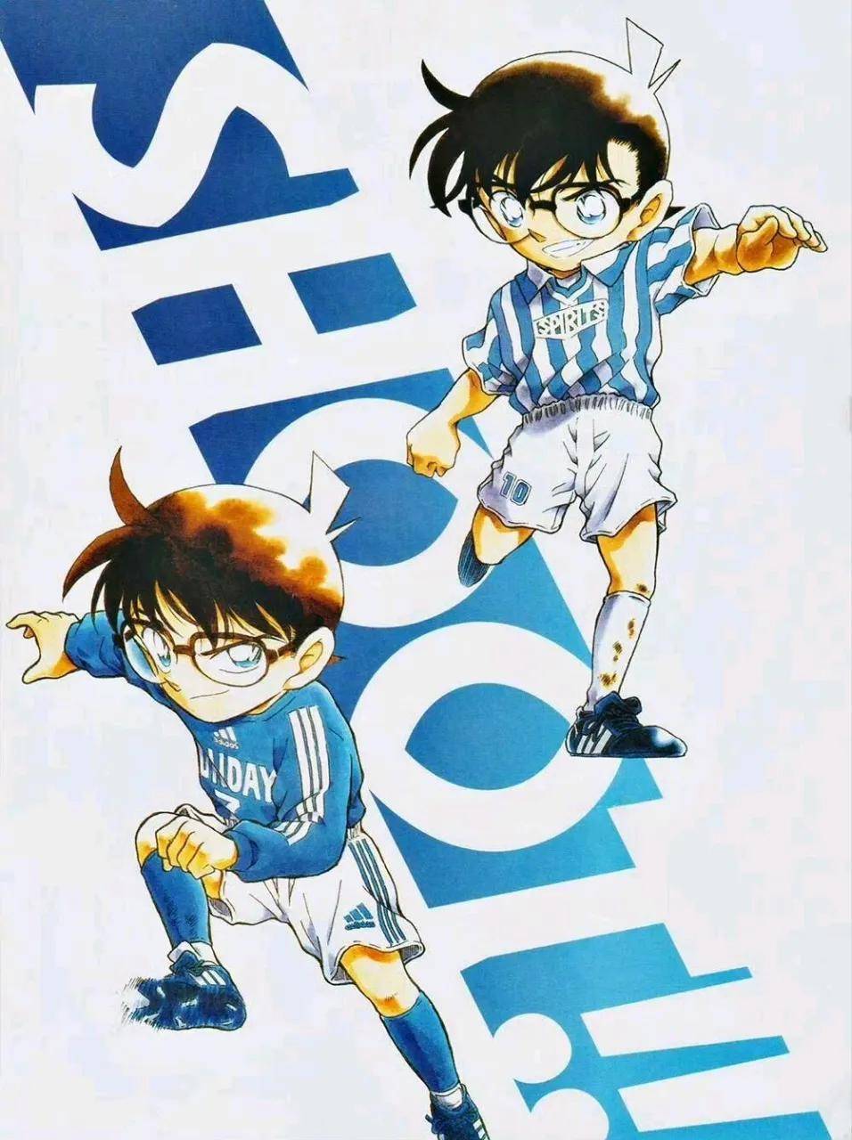 比如下图中的柯南穿着运动装,小小年纪也很有范,虽然没有将足球画出来