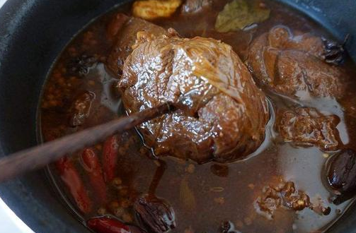 爷爷"千金不换"的秘制酱牛肉做法,免费分享,吃货早就学会了