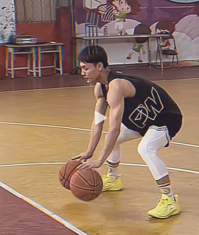 徐昕或成下赛季大腿,集训早上6点开启,徐杰胡明轩缺席?