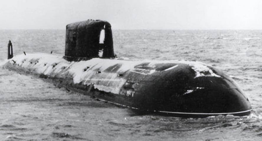 1968年美国秘密打捞苏核潜艇,成功窃取核弹头,不料一枚导弹滑落_苏联