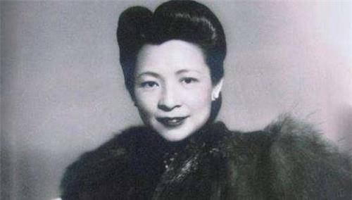 十分欣赏,几乎就要选马兆昌为女儿李国秦的夫婿了,但请人一算两人八字