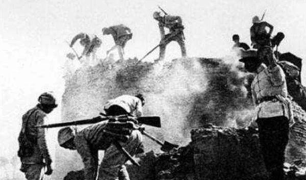 上下细腰漳村,检查了周围之后没有发现任何异常,在大山的北面扎营休息