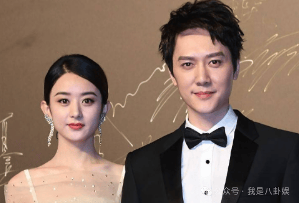 赵丽颖冯绍峰一家三口穿亲子装外出,真复合还是为顾及孩子感受?