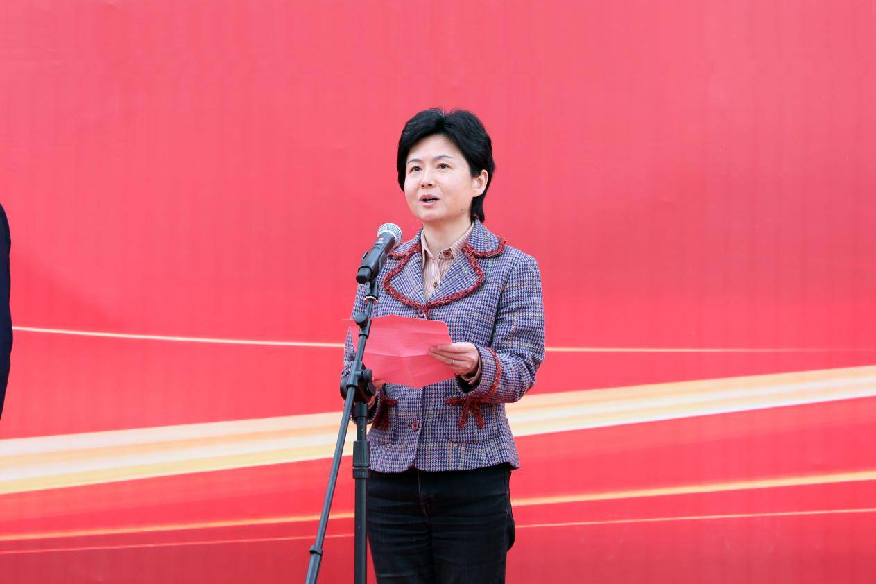 黑龙江省委常委,常务副省长陈少波宣布项目开工28日上午,国家"十四五"