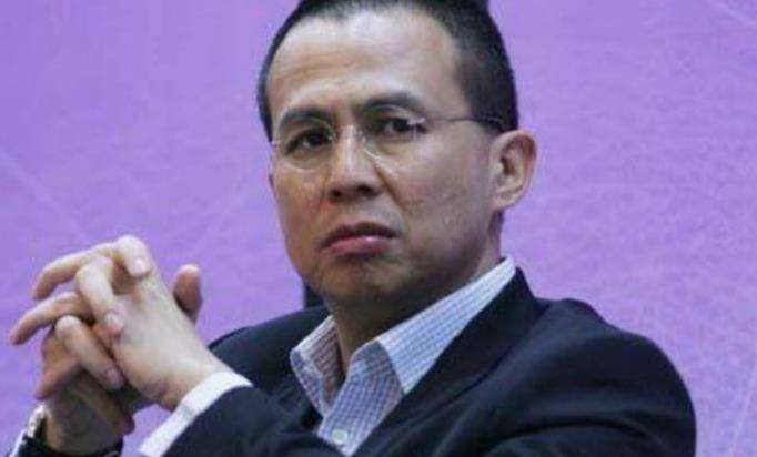 李嘉诚二儿子李泽楷:送贴身保镖1000万股票,保存11年变成废纸