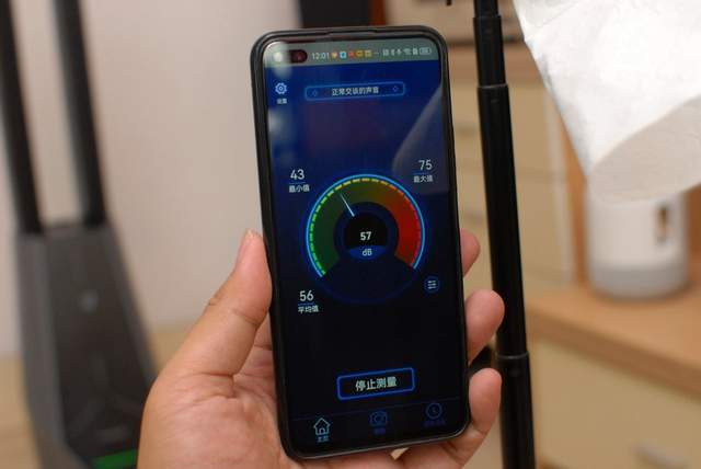 宫菱无叶风扇评测：双倍柔风与医护级除菌科技的完美结合，打造舒适生活