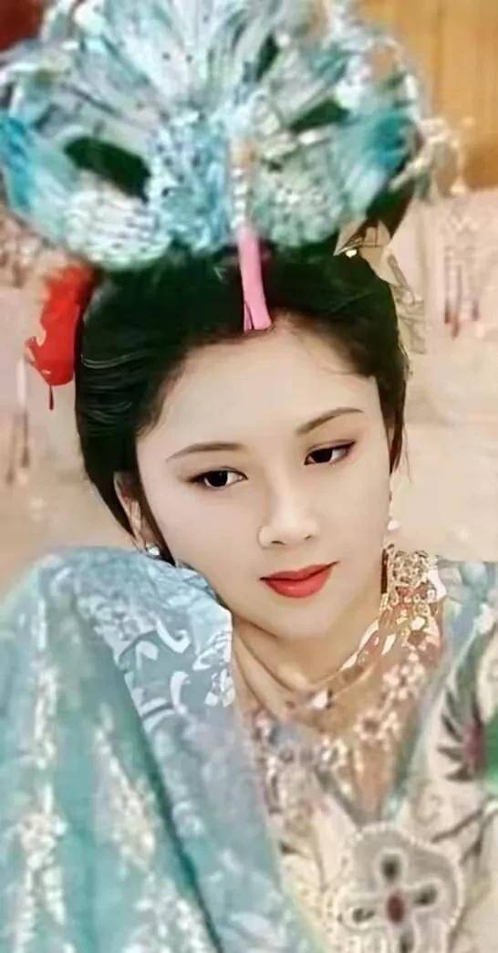 她就是王母下凡_皇帝_大唐_如来佛