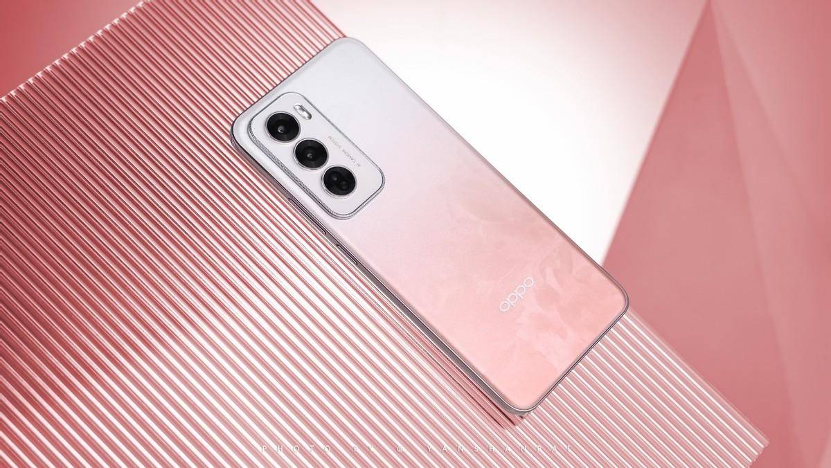 oppo reno12柔和桃图赏,颜值与实力并存_搭载_支持_摄像头