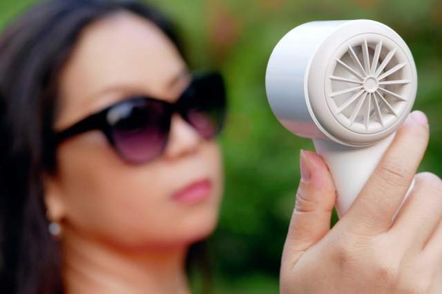 西圣wind手持小风扇：百档调风、超导制冷，夏日清凉新体验
