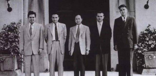 钱学森辞去美国高薪,回国时月薪335.8元,这待遇究竟有多高?