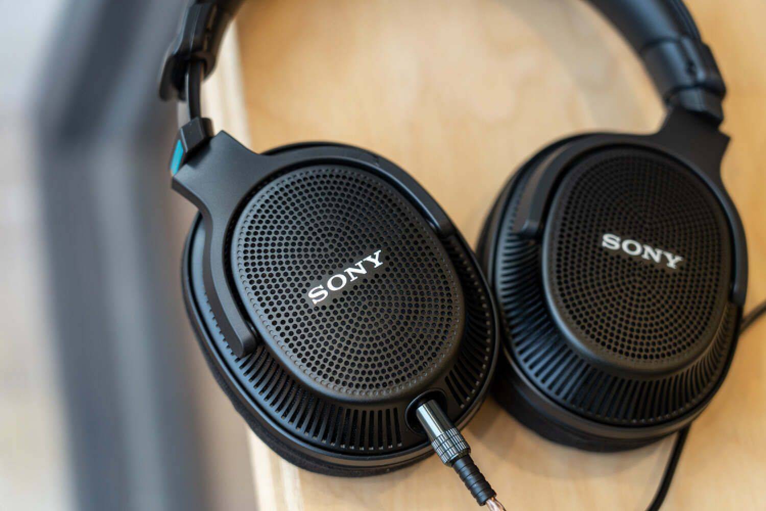 监听外衣下的顶尖hifi音乐耳机——索尼mv1