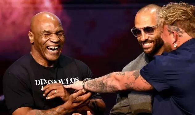 迈克·泰森飞机医疗事件引发担忧