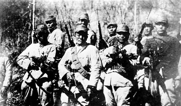 东北抗联的密林生活:挖野菜,吃马肉,最美的就是包饺子