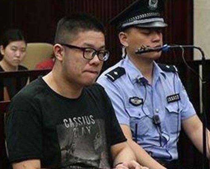 富二代张晓恩,豪出3亿追女网红,破产被抓女友直接分手_什么_美色_父亲