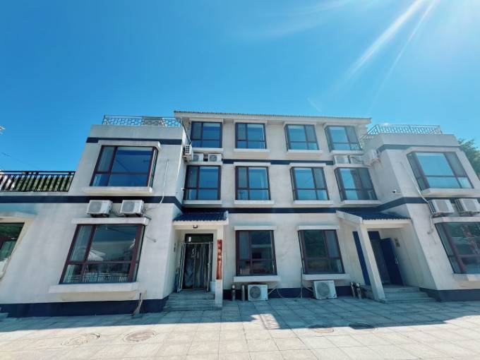 天津蓟县毛家峪走鸿运阁别墅农家院,距漂流地步行仅百米,三餐一宿人均