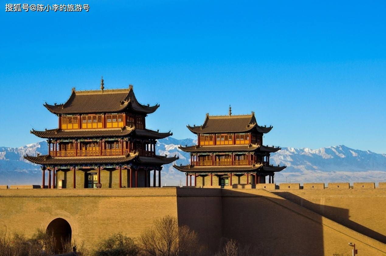 天下第一雄关-嘉峪关!河西走廊的咽喉,屹立在沙漠中600年之久!