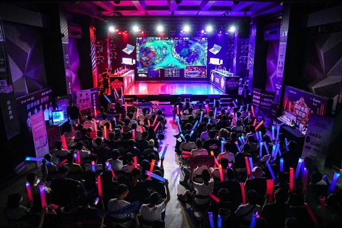 电竞之光闪耀洪崖洞,lexar雷克沙助力梦想腾飞