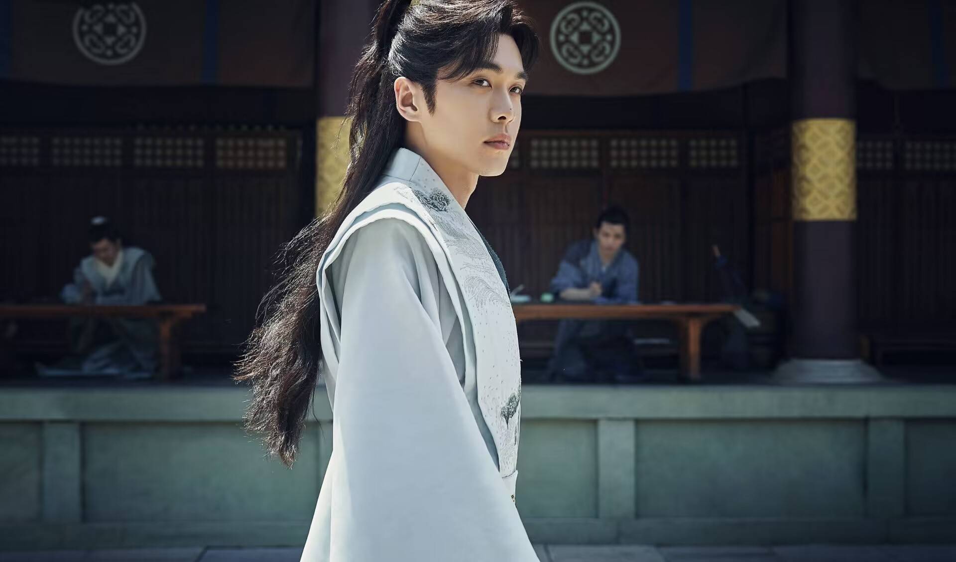 张若昀再启古装新作,被爆与刘诗诗领衔,魏哲鸣,胡连馨