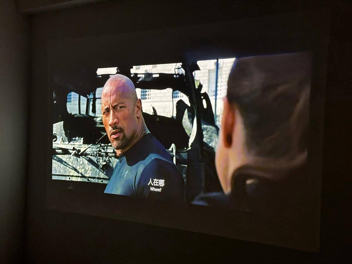 当贝X5S激光云台投影仪:光影之间的艺术与创新