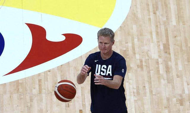 原创            美国男篮首发名单揭晓：库里、杜兰特和詹姆斯锁定位置，科尔或借鉴勇士战术-美国男篮首秀是哪一年