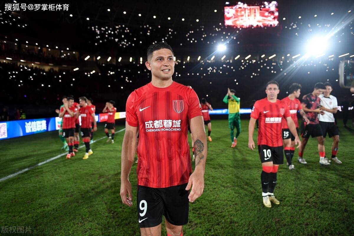 国足又一归化即将到位!效力德甲球队多年,家人已同意他入籍