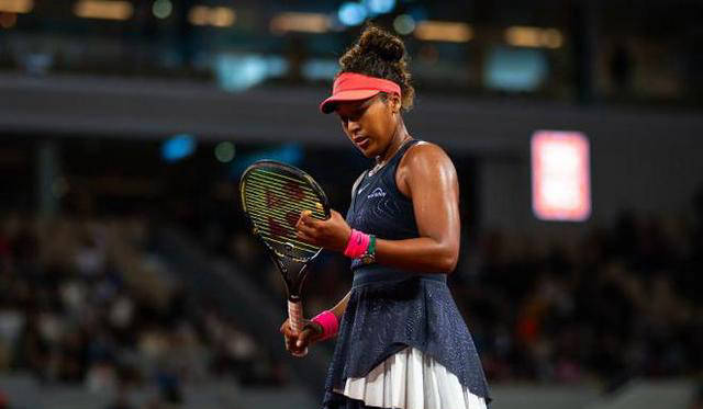 大满贯冠军大崩盘!大阪直美错失胜机,网友唏嘘不已