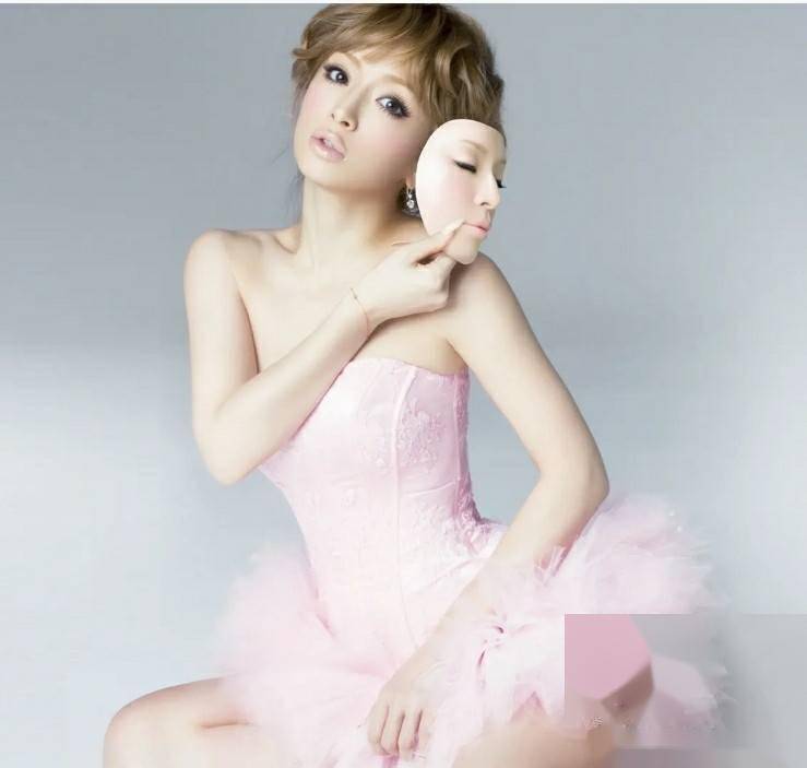 这谁顶得住滨崎步岛国姑娘的才华与美貌性感身材的极致展现