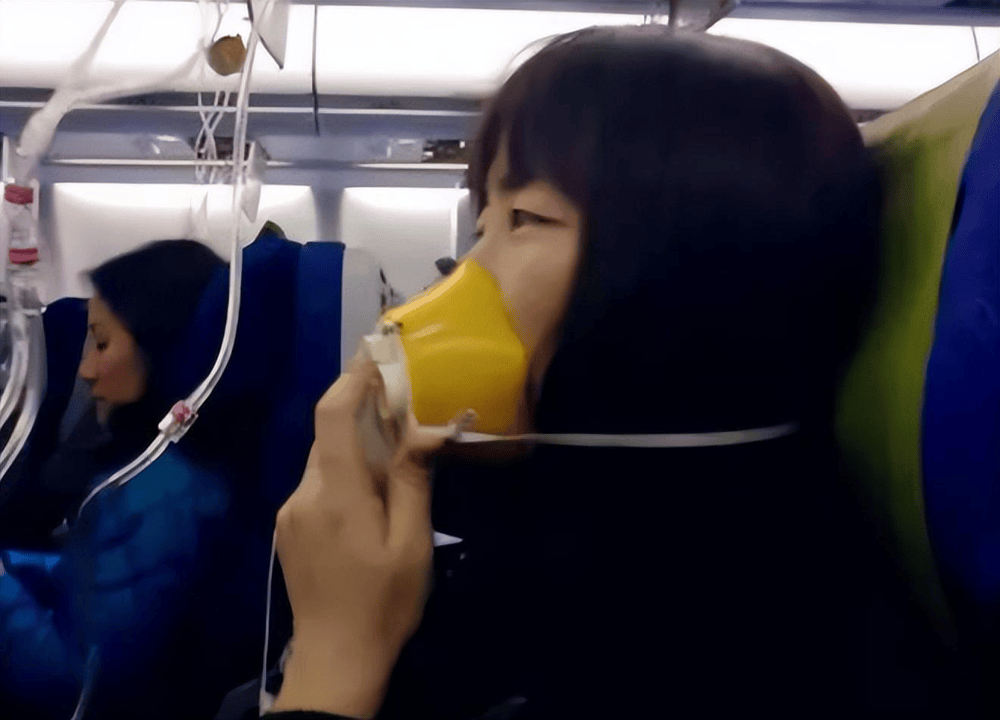 数百人在密闭空间中飞行几小时,为何不会缺氧_空气_进行_氧气