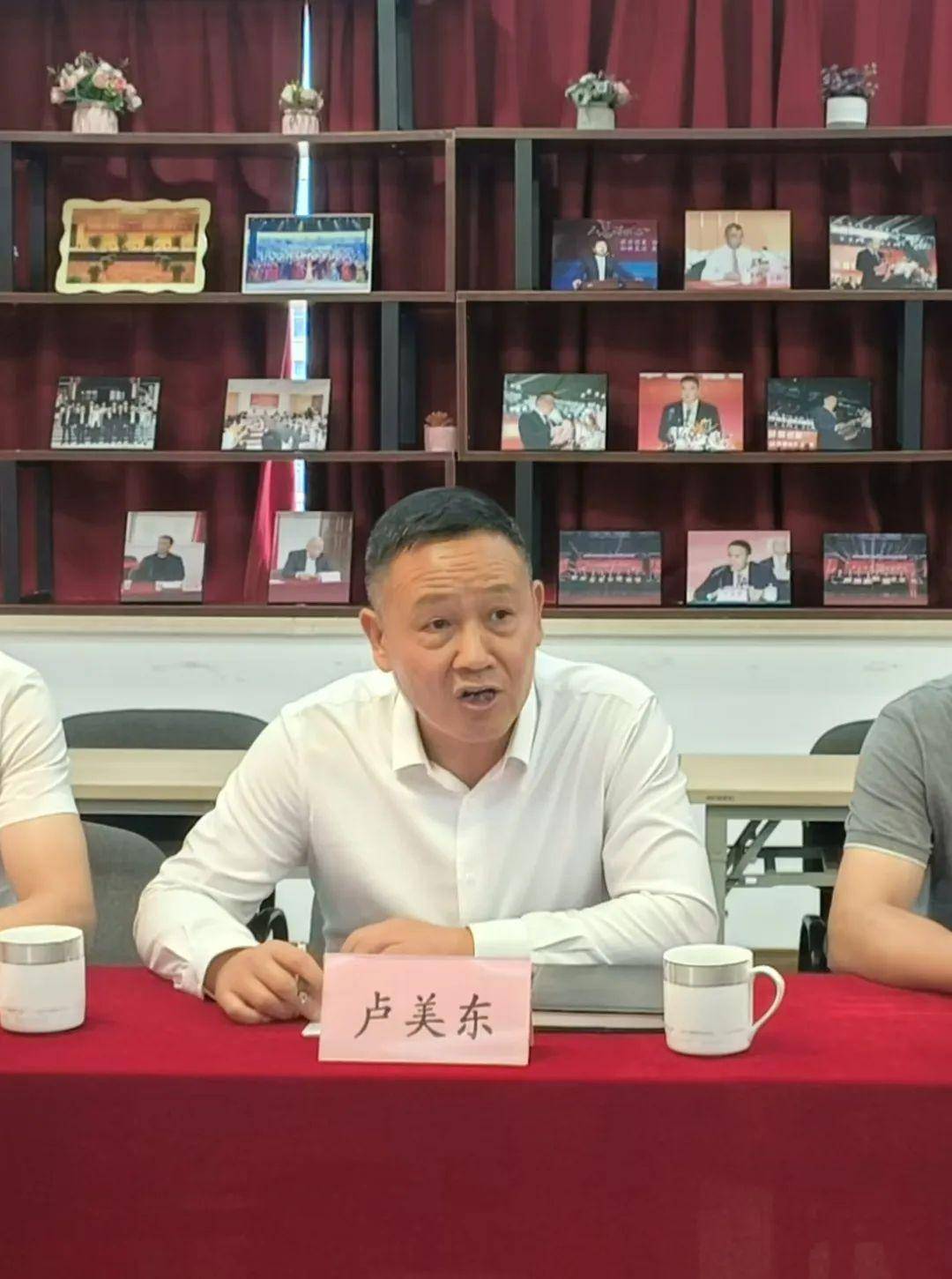 乐清市异地商会联合会考察团一行莅临中国轻纺城乐清商会走访考察