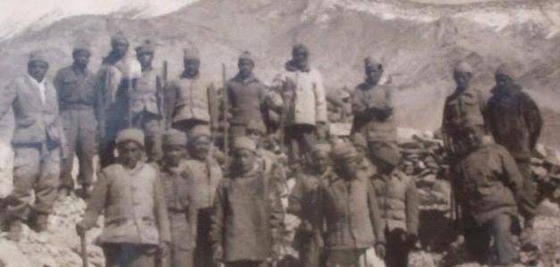 1962年班公湖之战,毙14印军,俘虏少校连长,一举前推10公里