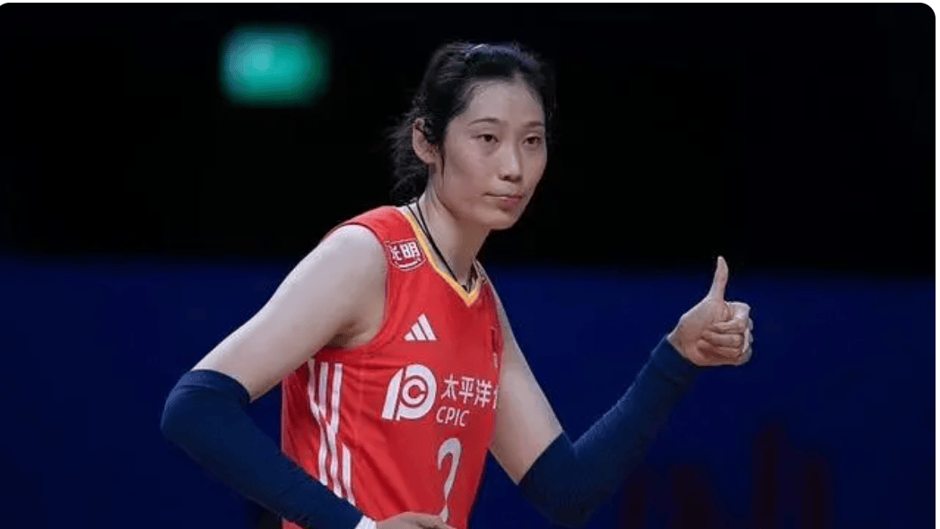中国女排三大功勋作出点评,惠若琪直指败因,张娜为球员加油打气