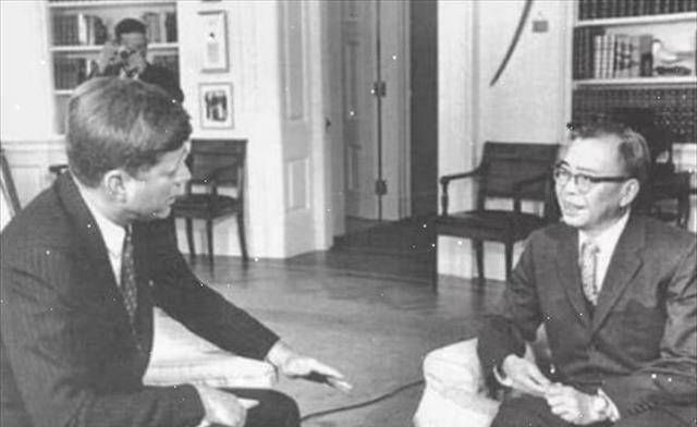 与原配对峙一生,耗尽青春也未能离婚_蒋廷黻_唐玉瑞_妻子