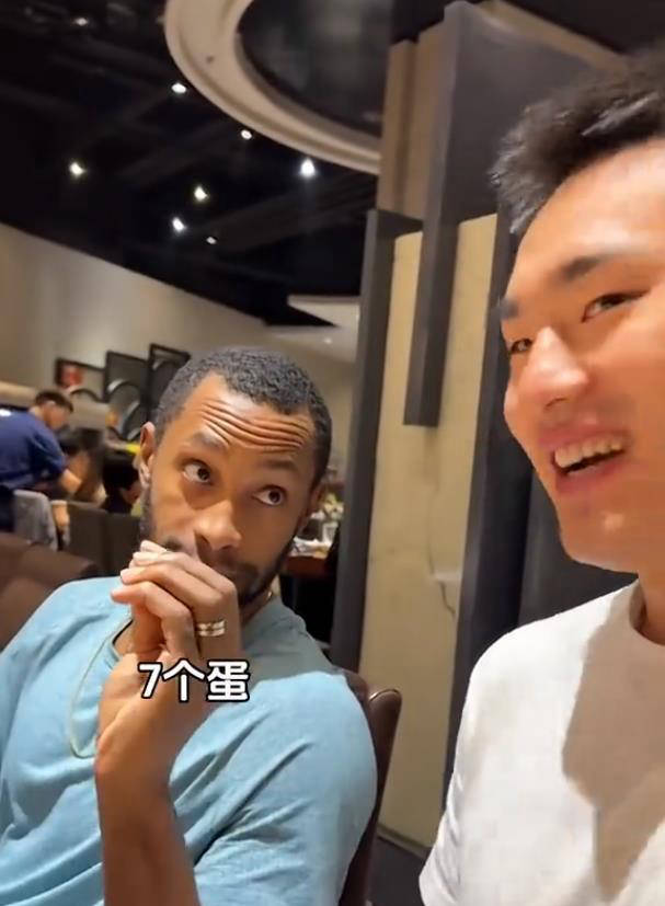 辽宁队功勋外援弗格食量惊人!要求加七个蛋炒饭看呆球迷